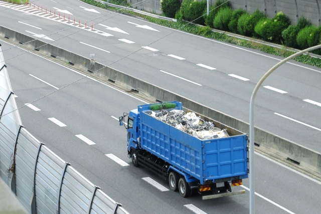 産業廃棄物収集運搬事業